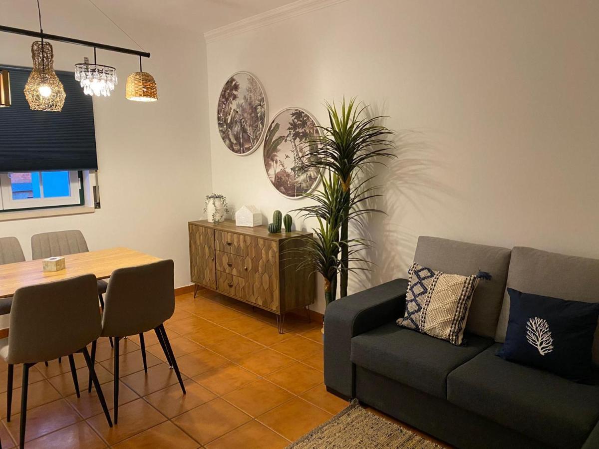 Country Town Apartment Almeirim Ngoại thất bức ảnh
