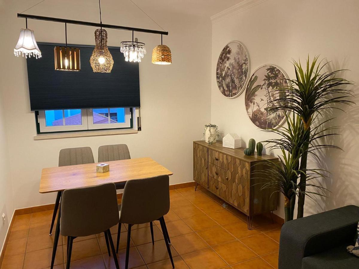 Country Town Apartment Almeirim Ngoại thất bức ảnh